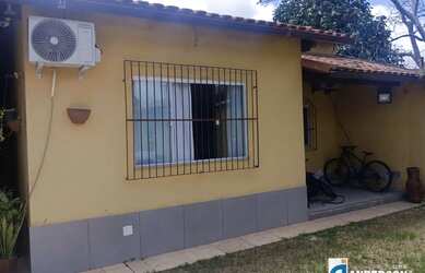 Imagem: A casa possui 2 Dormitórios, 2 Banheiros, 91m² de Área e