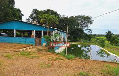 Imagem: A fazenda possui 500m² de Área e Churrasqueira e está localizado