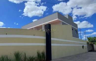 Imagem: O apartamento possui 2 Dormitórios, 2 Banheiros, 2 Vagas na