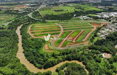 Imagem: O terreno à venda possui 250m² de Área e está localizado