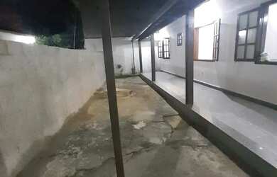 Imagem 3: Casa de 02 quartos, garagem e quintal independente Bairro Rio do Ouro...