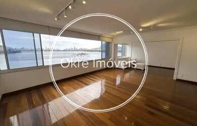 Imagem: O apartamento possui 4 Dormitórios, 4 Banheiros, 3 Vagas na