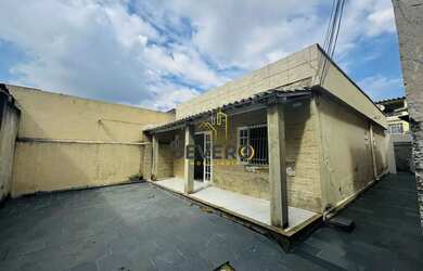 Imagem 2: Excelente casa de fundos. Varanda, 96m² de Área, 2 Banheirose2 Dormitórios