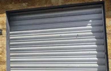 Imagem: A casa possui 2 Dormitórios, 2 Banheiros, 1 Vaga na garagem