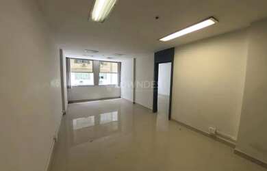 Imagem: O depósito possui 72m² de Área e está localizado em Centro