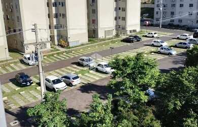 Imagem: O apartamento possui 2 Dormitórios, 1 Banheiro, 1 Vaga na garagem