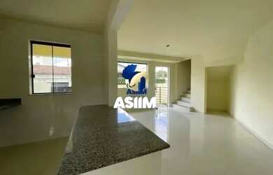 Imagem: A casa possui 2 Dormitórios, 3 Banheiros, 1 Vaga na garagem