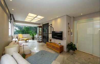 Imagem: O apartamento possui 4 Dormitórios, 2 Banheiros, 2 Vagas na