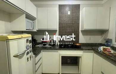 Imagem: O apartamento possui 2 Dormitórios, 2 Banheiros, 2 Vagas na