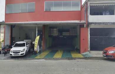 Imagem: O depósito possui 2 Vagas na garagem e 146m² de Área e está