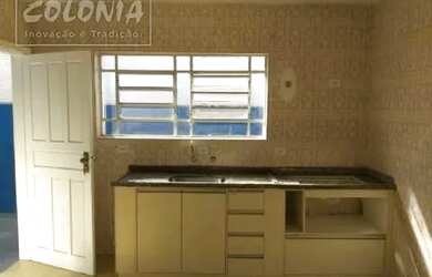 Imagem: O depósito possui 1 Vaga na garagem, 3.636m² de Área e está