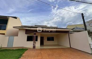 Imagem: A casa em condomínio possui 3 Dormitórios, 1 Banheiro, 2 Vagas