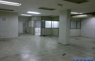 Imagem: O depósito possui 370m² de Área e está localizado em Bairro