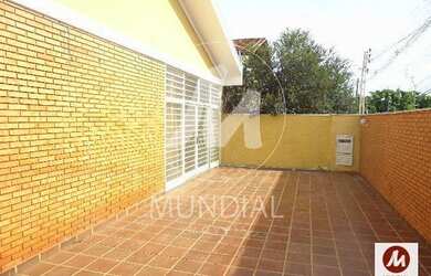 Imagem: O depósito possui 5 Vagas na garagem, 196m² de Área e está