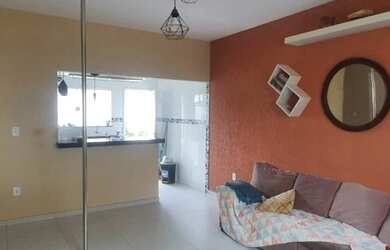 Imagem: A casa possui 2 Dormitórios, 2 Banheiros, 2 Vagas na garagem