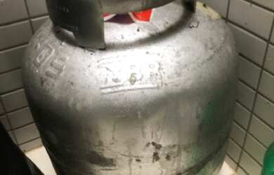 Imagem 1: Botija de gás vazia. 