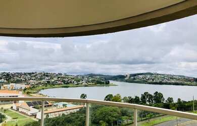 Imagem: O apartamento possui 4 Dormitórios, 5 Banheiros, 3 Vagas na