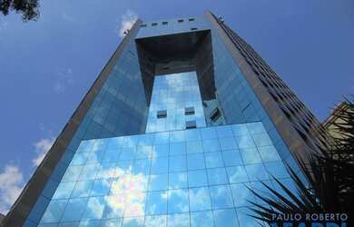 Imagem: O depósito possui 5 Vagas na garagem, 202m² de Área e está