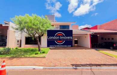 Imagem: A casa possui 5 Dormitórios, 4 Banheiros, 4 Vagas na garagem