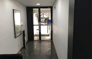 Imagem: O depósito possui 1 Vaga na garagem, 44m² de Área e está