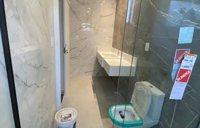 Imagem: A casa em condomínio possui 3 Dormitórios, 3 Banheiros, 2