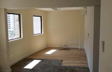 Imagem: O depósito possui 2 Vagas na garagem, 74m² de Área e está