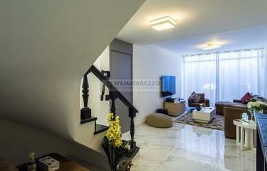 Imagem: A casa possui 3 Dormitórios, 4 Banheiros, 4 Vagas na garagem