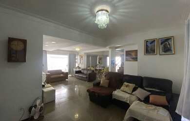 Imagem 1: Linda Casa de Alto Padrão No Calhau ,Perto da Praia Litoranea