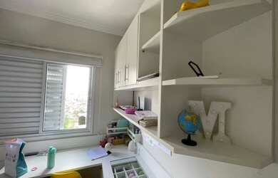 Imagem: O apartamento possui 3 Dormitórios, 3 Banheiros, 2 Vagas na