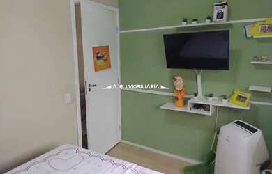 Imagem: O apartamento possui 2 Dormitórios, 1 Banheiro, 1 Vaga na garagem