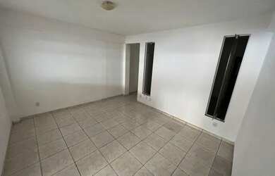 Imagem 4: Casa 2/4 Castro Neves. 6.500m² de Área, 1 Vaga na garageme2 Dormitórios