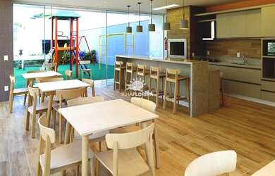 Imagem: O apartamento possui 2 Dormitórios, 2 Banheiros, 1 Vaga na