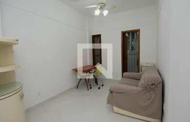 Imagem: O apartamento possui 1 Dormitório, 1 Banheiro, 40m² de Área