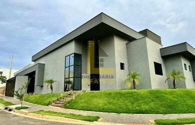 Imagem: A casa em condomínio possui 3 Dormitórios, 4 Banheiros, 4