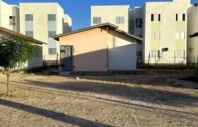 Imagem: A casa possui 2 Dormitórios, 1 Banheiro, 5 Vagas na garagem