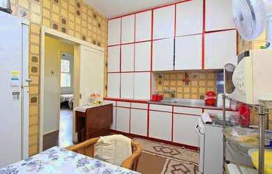 Imagem 15: Casa com três dormitórios com patio grande no bairro Santa Tereza