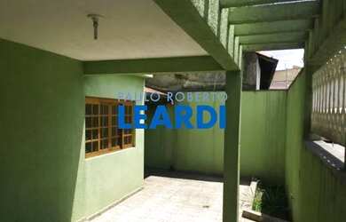 Imagem: A casa para alugar possui 3 Dormitórios, 4 Banheiros, 3 Vagas