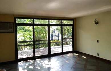 Imagem 3: Casa à venda em São Francisco: 3 QUARTOS (SENDO 1 SUÍTE), PISCINA, CHURRASQUEIRA, SUÍTE IN