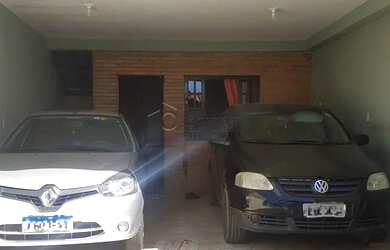 Imagem 1: Várzea Paulista - Casa Padrão - Vila Santa Terezinha