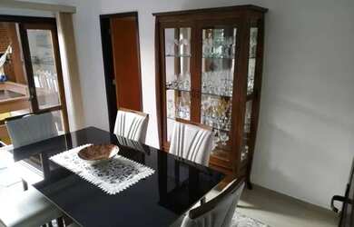 Imagem: O apartamento possui 1 Dormitório, 1 Banheiro, 56m² de Área