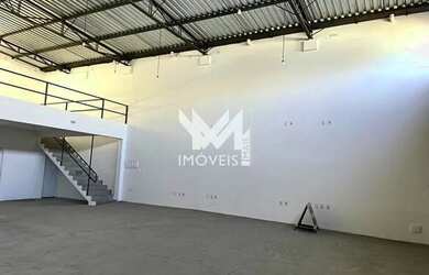 Imagem: O depósito possui 5 Vagas na garagem, 530m² de Área, Imóvel