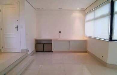 Imagem: O apartamento possui 4 Dormitórios, 3 Banheiros, 2 Vagas na