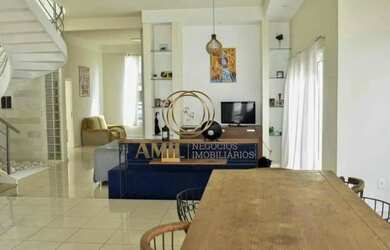 Imagem: A casa em condomínio possui 5 Dormitórios, 5 Banheiros, 3