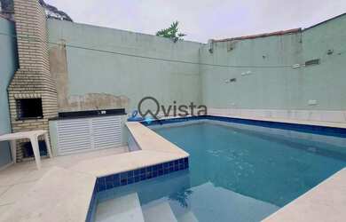 Imagem: A casa possui 3 Dormitórios, 4 Banheiros, 3 Vagas na garagem