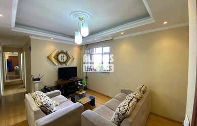 Imagem: O apartamento possui 3 Dormitórios, 1 Banheiro, 1 Vaga na garagem