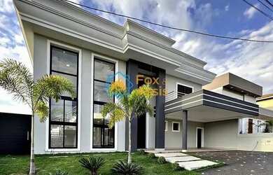 Imagem: A casa em condomínio possui 5 Dormitórios, 5 Banheiros, 2