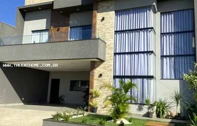 Imagem: A casa em condomínio possui 3 Dormitórios, 3 Banheiros, 3