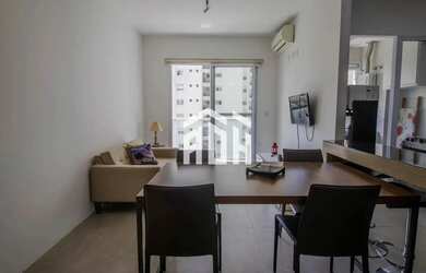 Imagem: O apartamento possui 1 Dormitório, 1 Banheiro, 1 Vaga na garagem