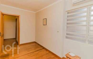 Imagem 11: Casa à venda em Menino Deus com 300 m², 8 quartos, 4 suítes, 9 vagas