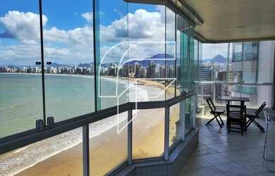 Imagem: O apartamento possui 4 Dormitórios, 3 Banheiros, 4 Vagas na